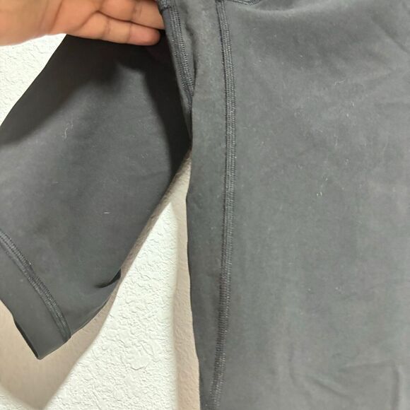 Lululemon  Align Super High Rise Biker Shorts Black 4 Stretch - Picture 3 of 7